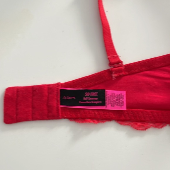 (2/$30) 36C La Senza So Free Full Coverage Red bra w/ goldside hardware - Picture 5 of 8